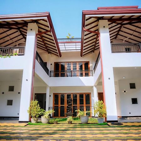 Aurum Boutique Hotell Negombo Eksteriør bilde