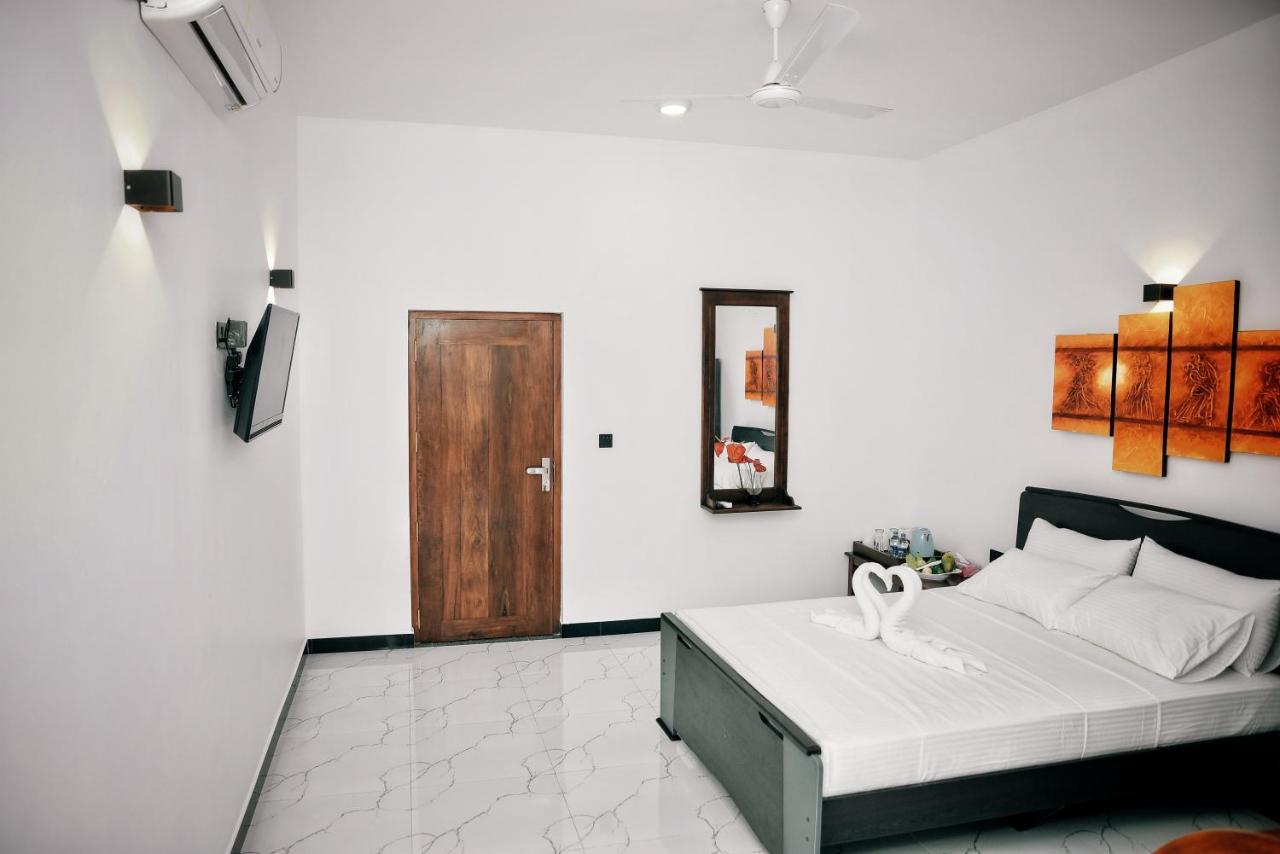 Aurum Boutique Hotell Negombo Eksteriør bilde